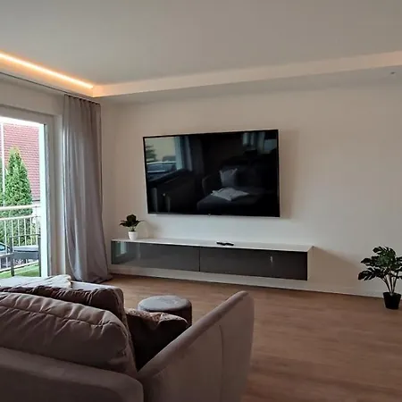 아파트 1 Bedroom W King Size Bed, 3 Min To Rab 람스타인-미젠바흐
